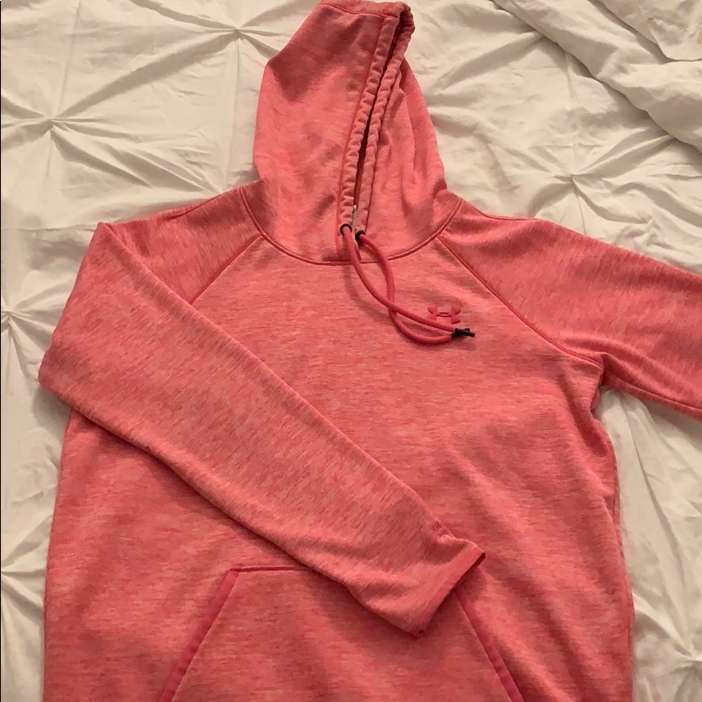 Under armor hoodie 🌸ALL OFFERS WELCOME🌸